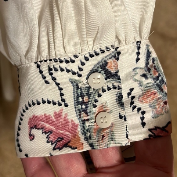 Inc faux wrap blouse. Blue paisley and floral , sz large - Picture 2 of 12